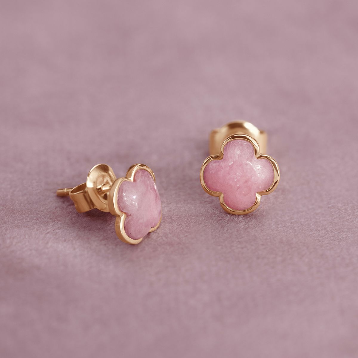Kolczyki sztyfty Koniczynka okrągła 0,8 cm, Pink Opal, złoto zółte 585